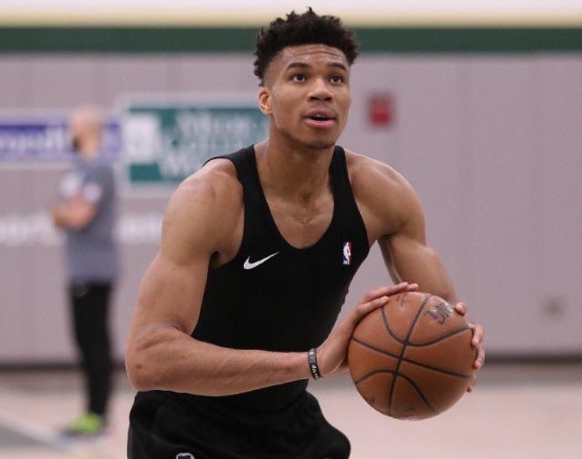 让这种对比 让这种对比